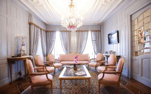 luxury_villa_zurich_living_room